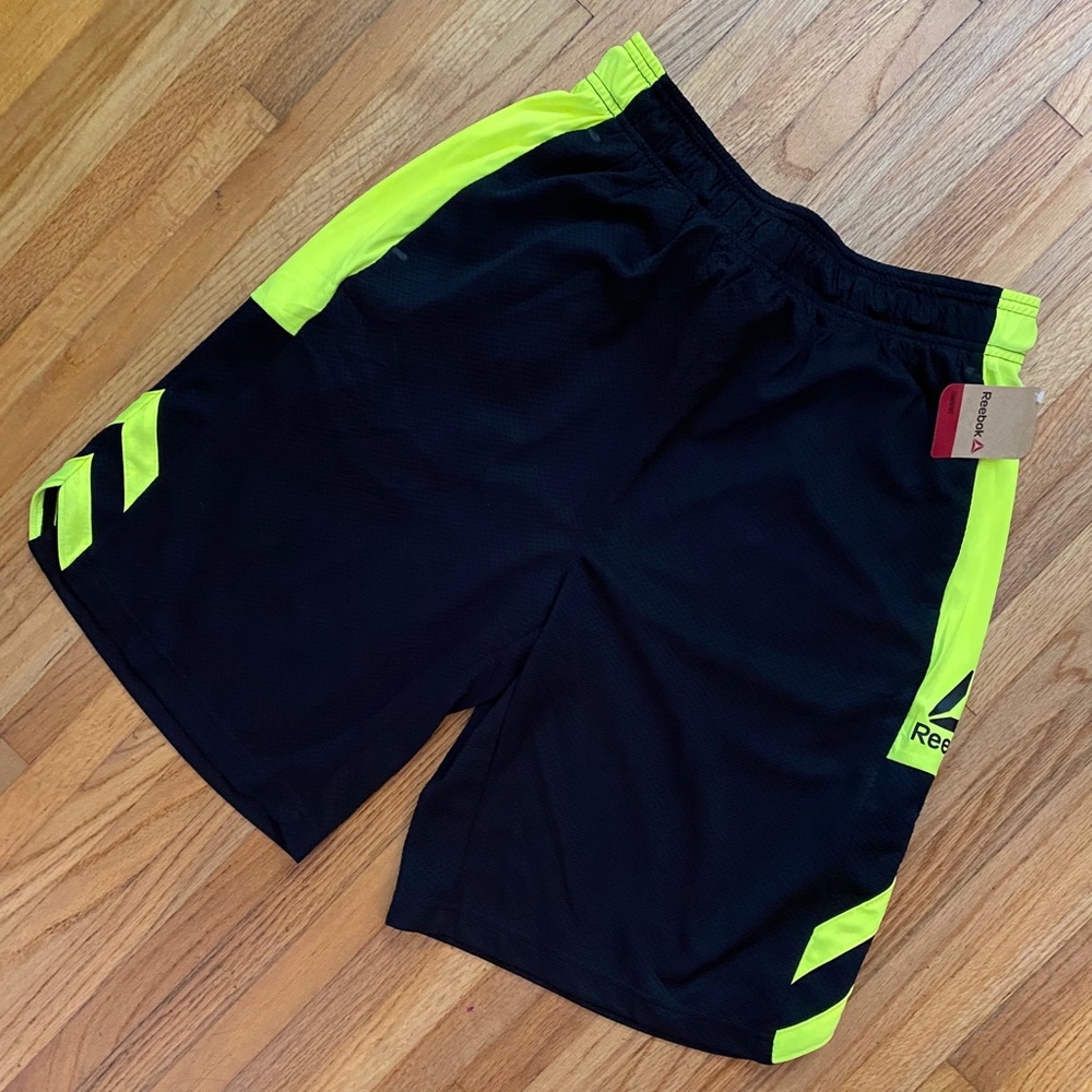 Men’s NEW Reebok Training Regular Shorts (M)